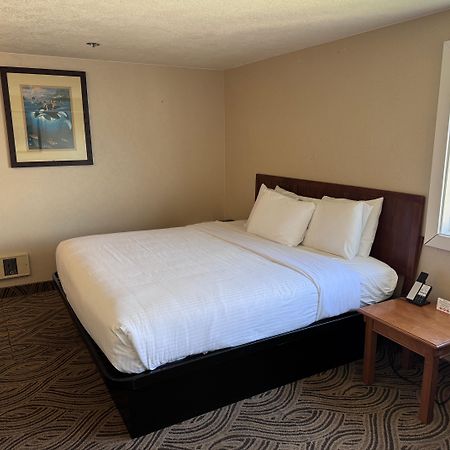 Promenade Inn & Suites Oceanfront Seaside Buitenkant foto