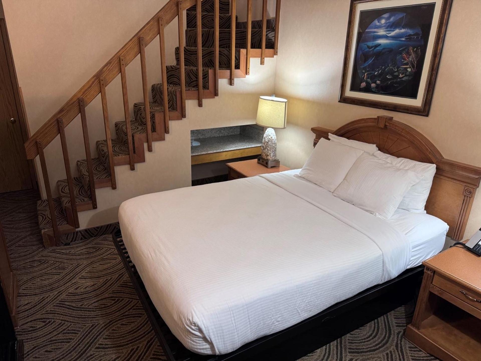 Promenade Inn & Suites Oceanfront Seaside Buitenkant foto