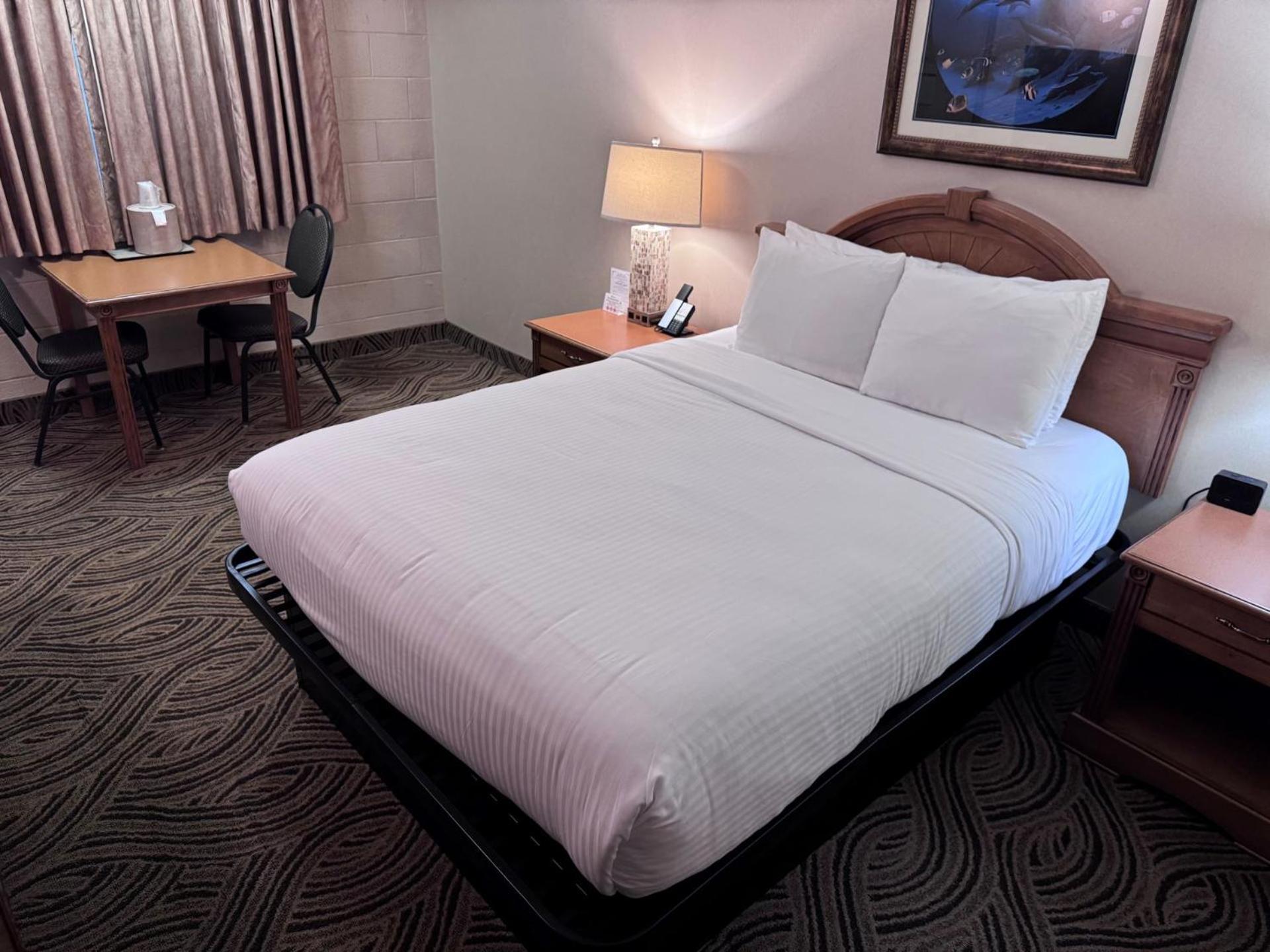 Promenade Inn & Suites Oceanfront Seaside Buitenkant foto