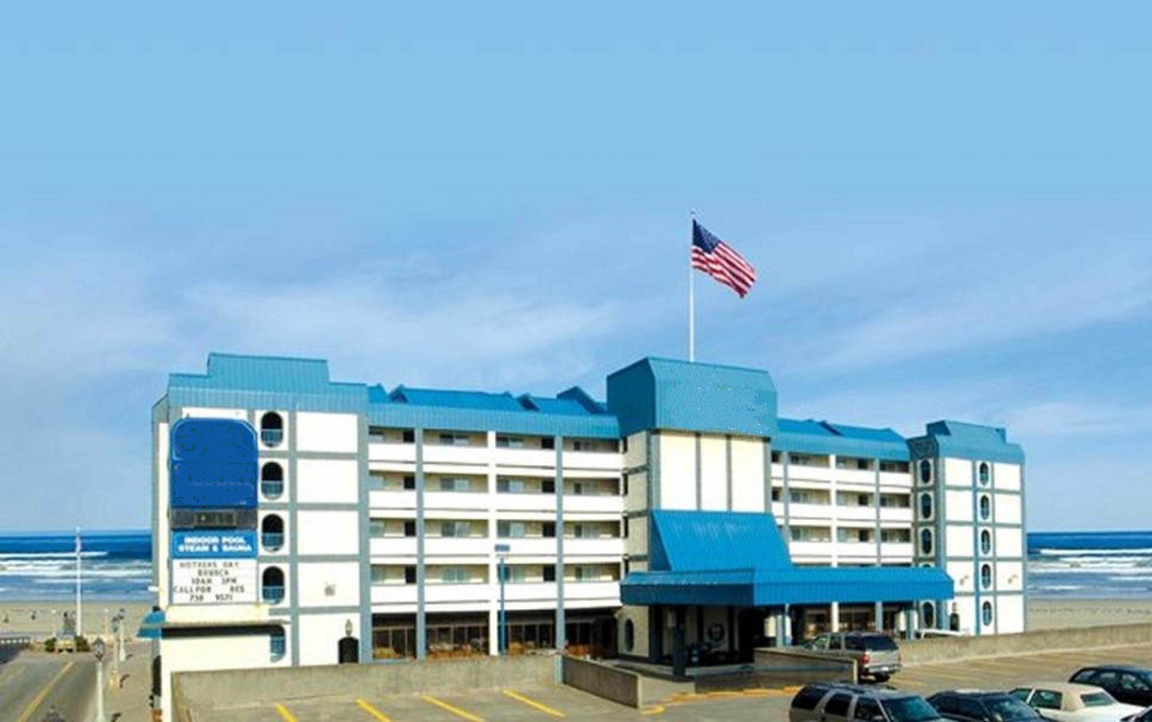 Promenade Inn & Suites Oceanfront Seaside Buitenkant foto