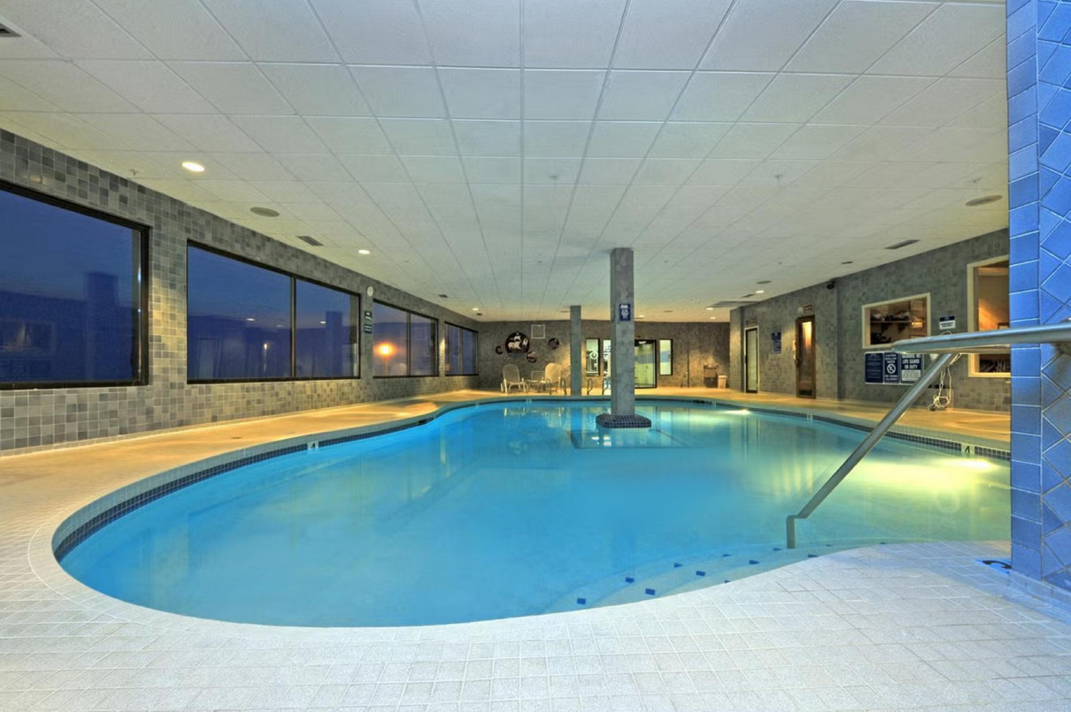 Promenade Inn & Suites Oceanfront Seaside Buitenkant foto