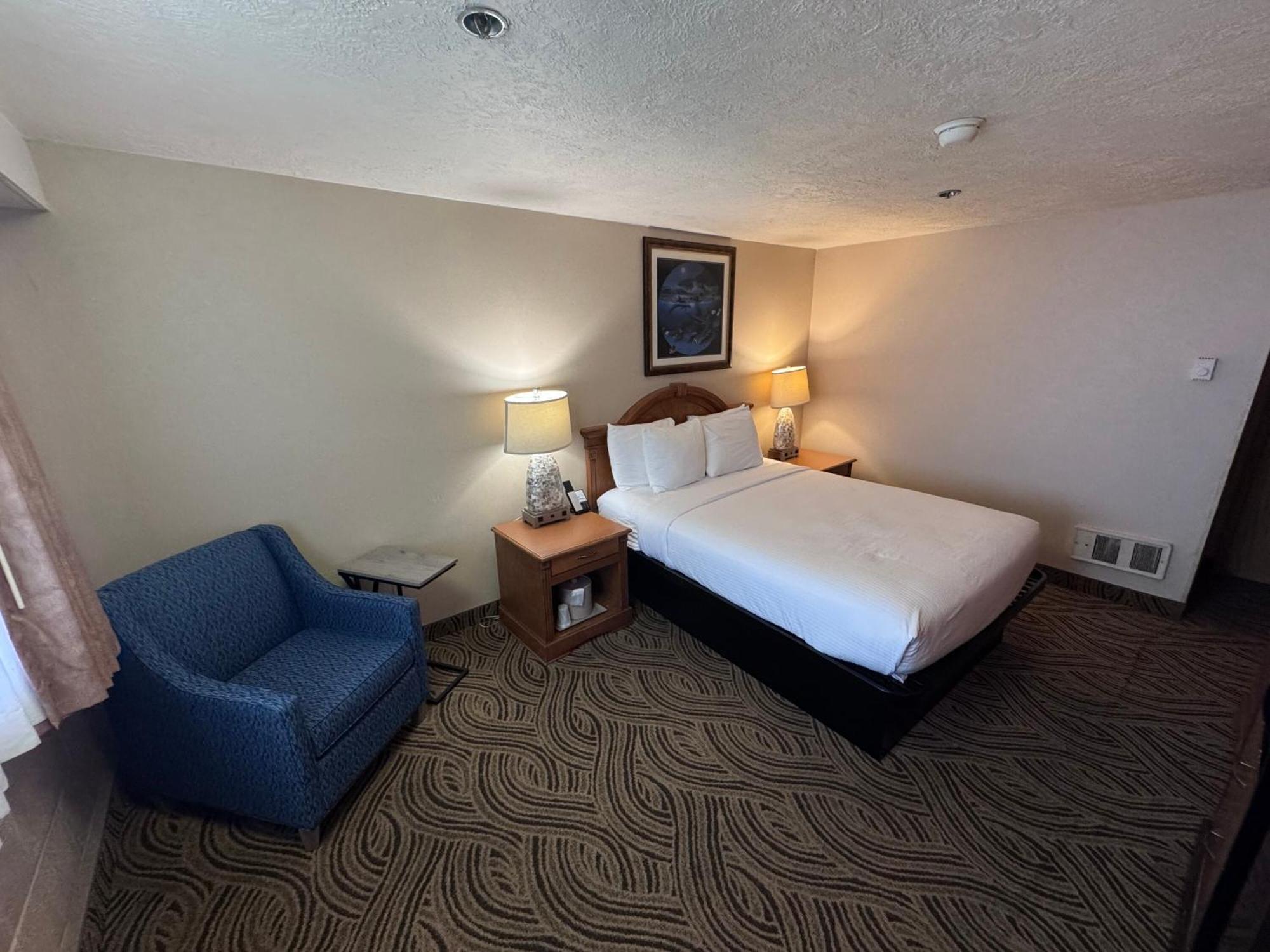 Promenade Inn & Suites Oceanfront Seaside Buitenkant foto
