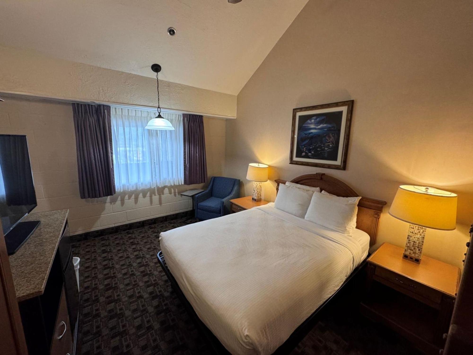 Promenade Inn & Suites Oceanfront Seaside Buitenkant foto